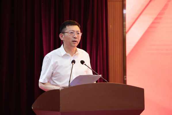 弘扬劳模精神 培育时代新人｜劳...